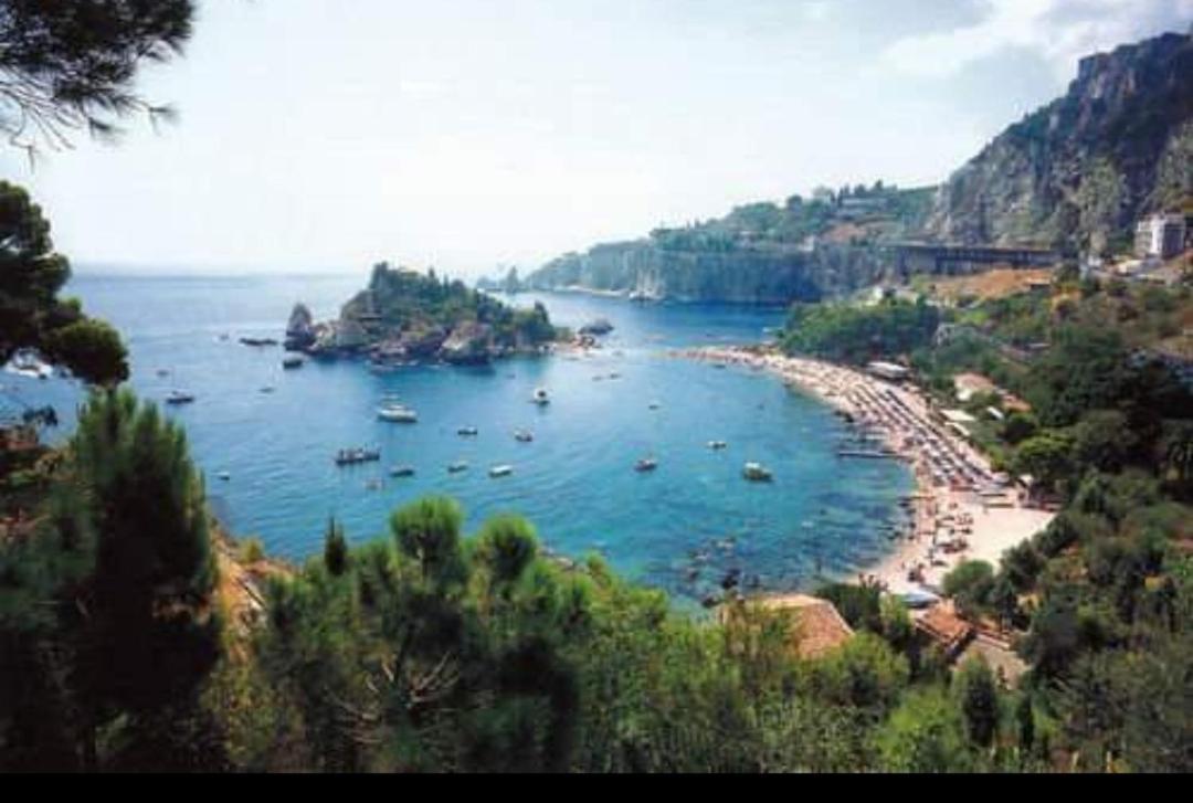 Ferienwohnung Arcadia Golden Bay Giardini-Naxos Exterior foto