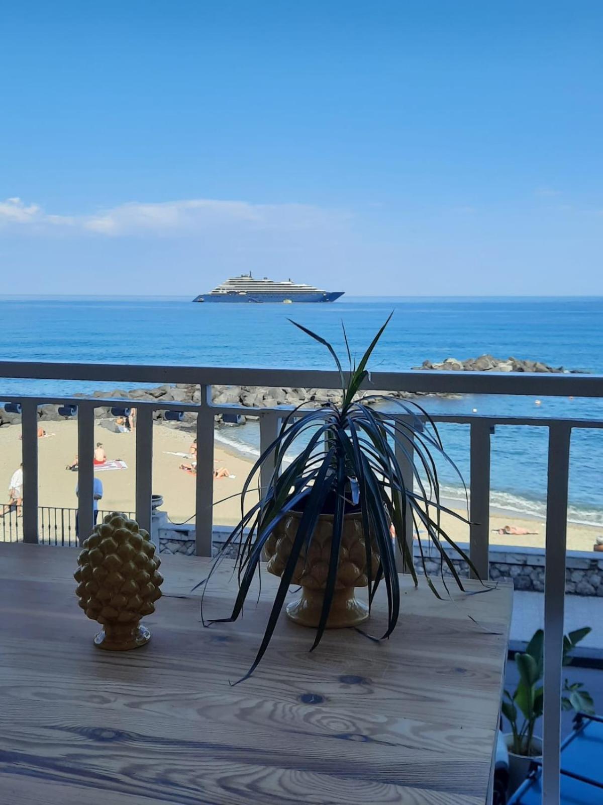 Ferienwohnung Arcadia Golden Bay Giardini-Naxos Exterior foto